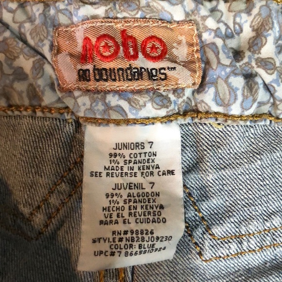 Jean Capris - Picture 3 of 5